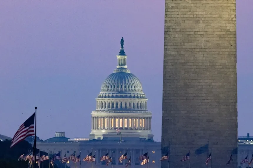 Fotografía de archivo en la que se ve el exterior del Capitolio, sede del Congreso de Estados Unidos. EFE/Michael Reynolds